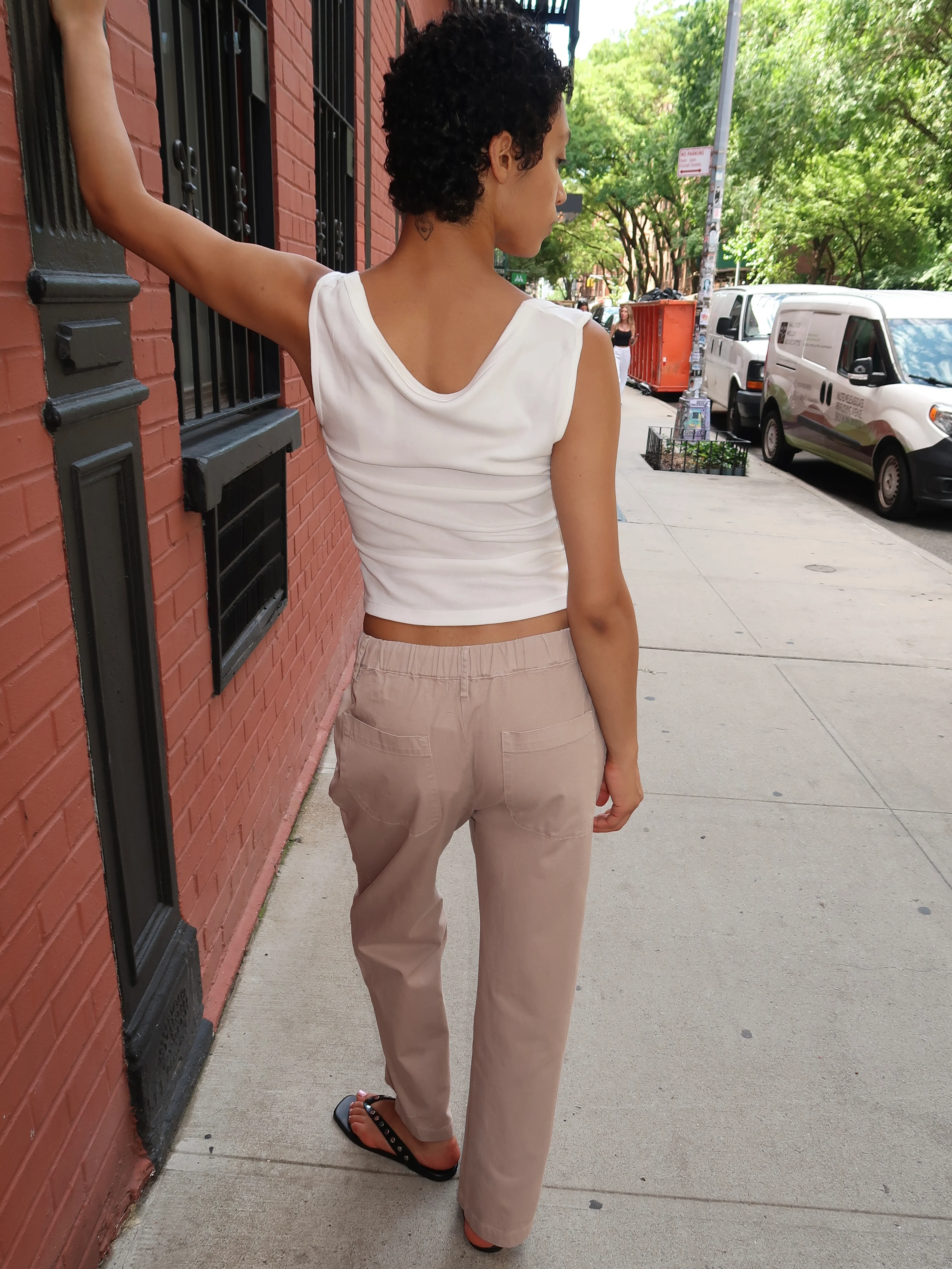 Chino Drawstring Crop Pant in Dark Khaki - Image 3