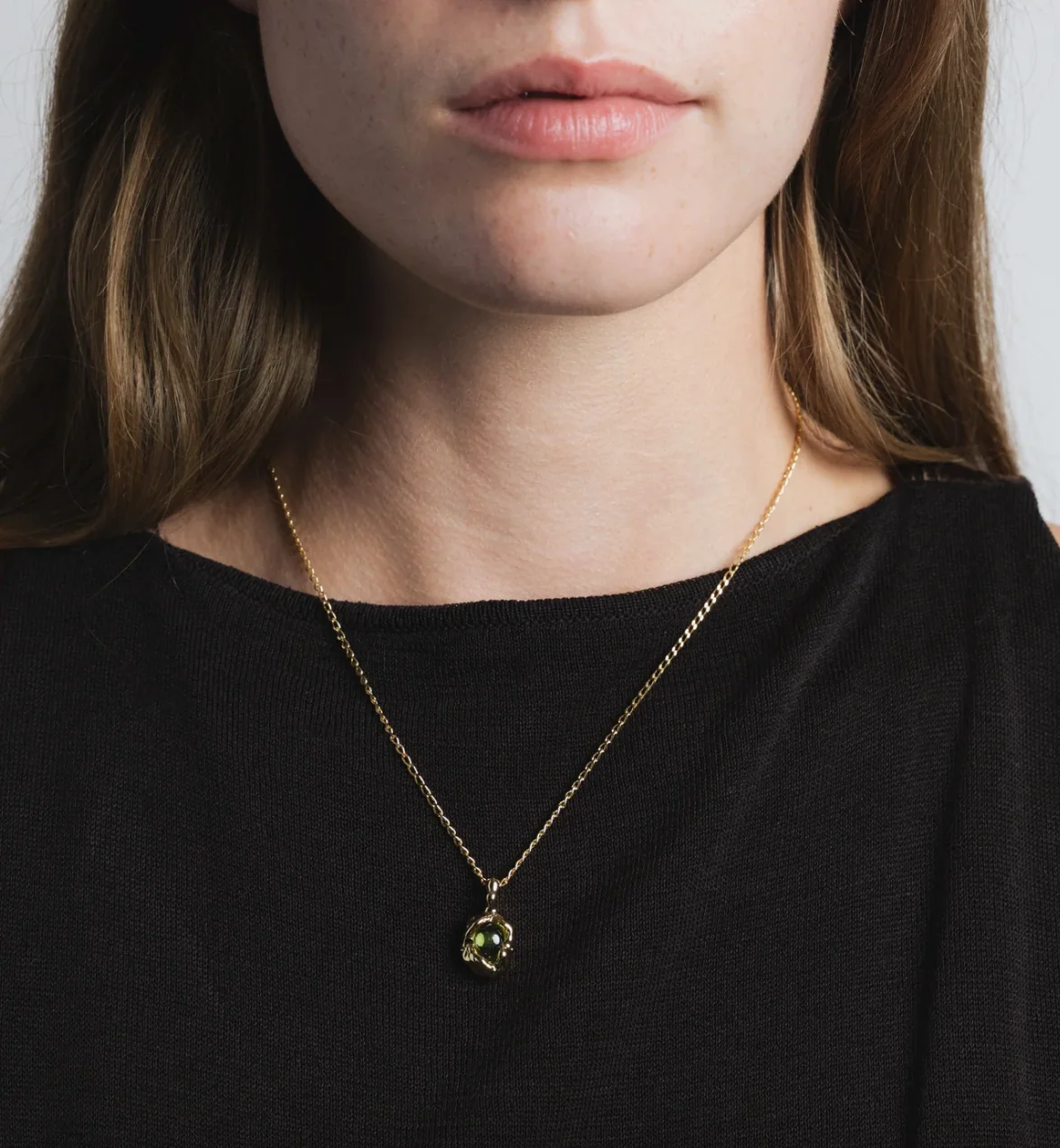 Edith Necklace in Peridot and Gold - Image 2